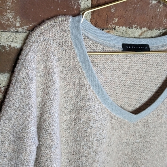 Sanctuary Small Pink-ish Cream & Gray Pullover V-Neck Sweater - Picture 2 of 11